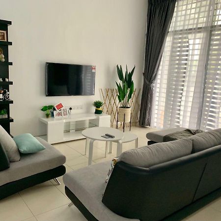 Brand New Cosy Minimalist Home Butterworth Exterior photo