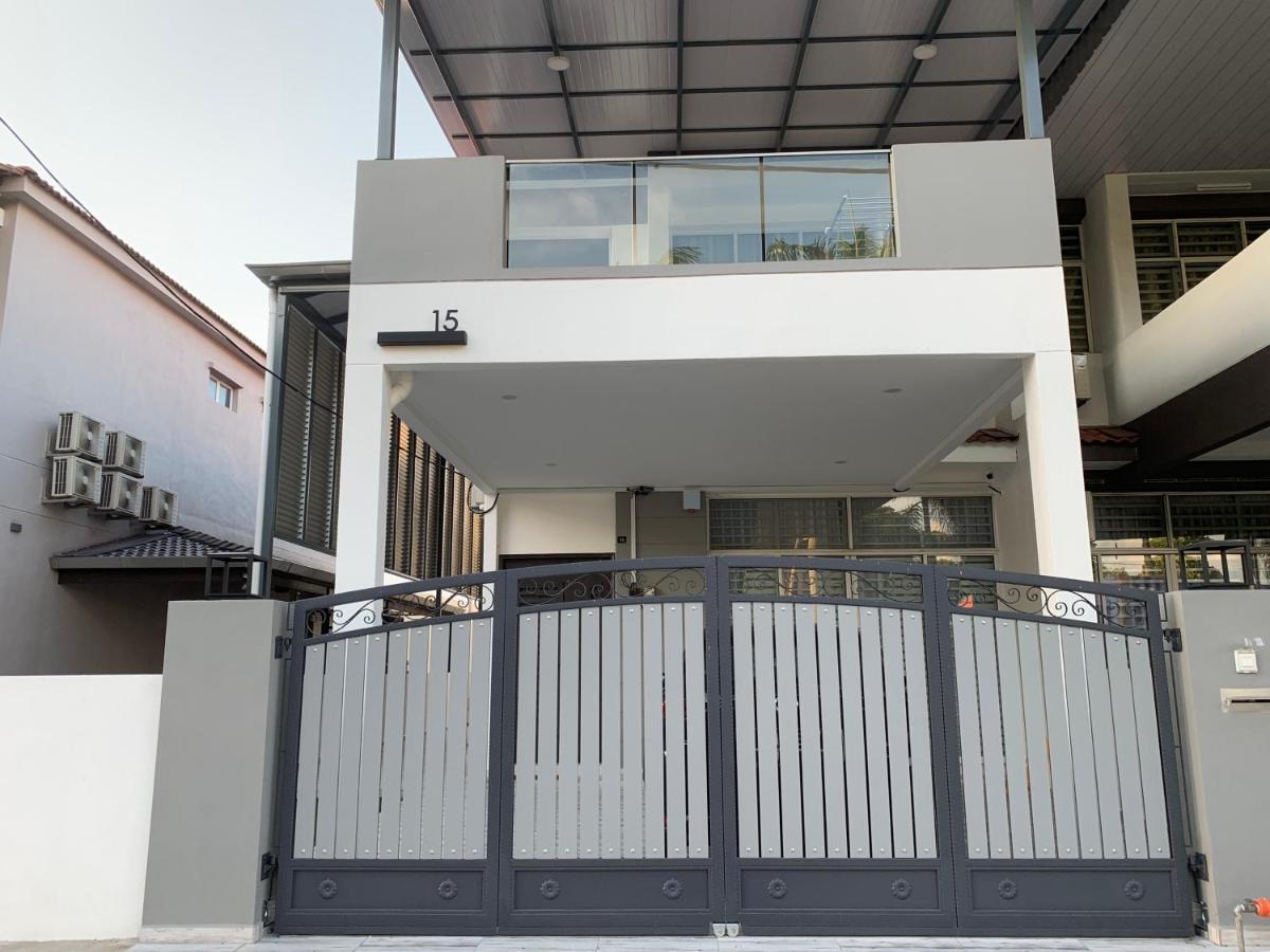 Brand New Cosy Minimalist Home Butterworth Exterior photo